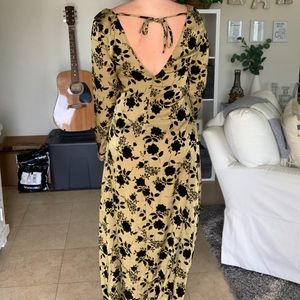 Foot length, velvet dress